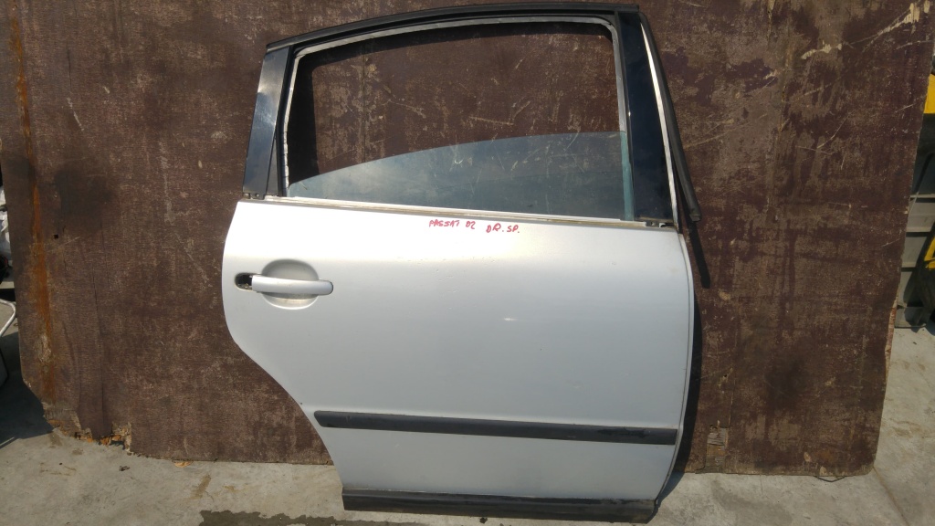 Portiera usa dreapta spate vw passat 2002