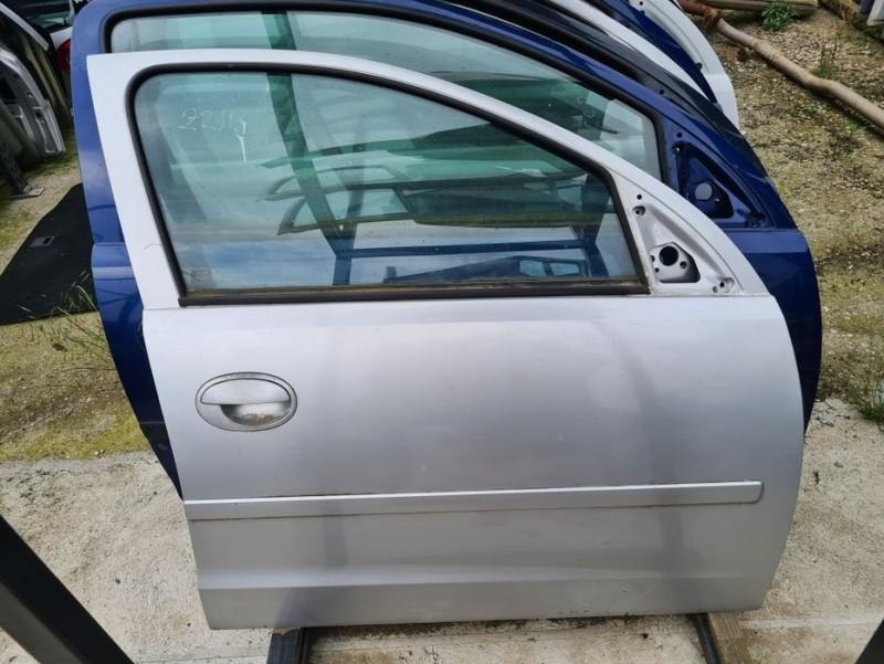 Portiera Usa fata dreapta Opel Corsa C 2000-2006