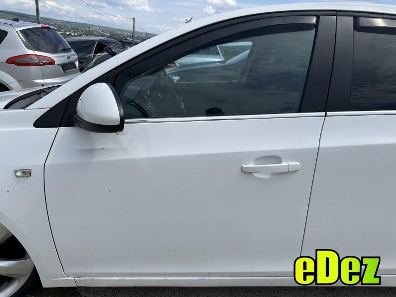 Portiera usa fata stanga culoare alba Chevrolet Cruze (2012->) [J308]