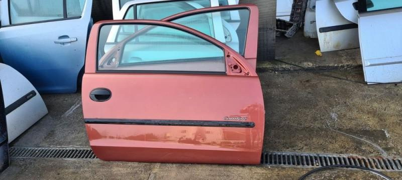 Portiera Usa fata stanga dreapta Opel Corsa C facelift 2003-2006
