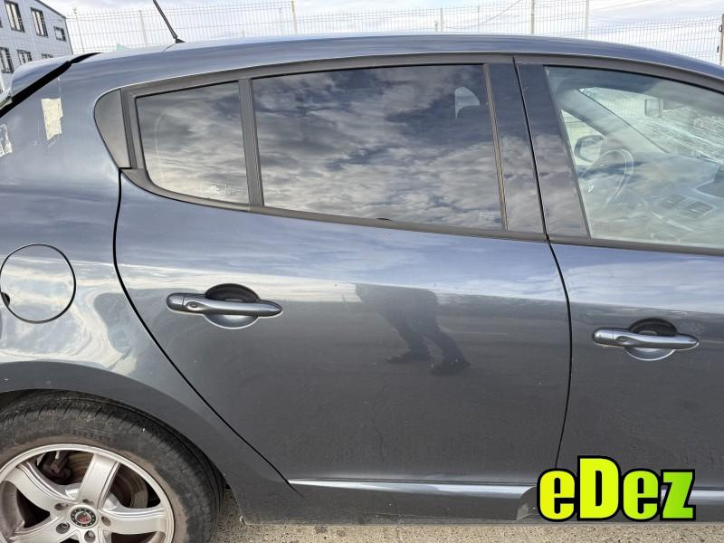 Portiera usa spate dreapta culoare grey titanium Renault Megane 3 facelift (2012-2016)