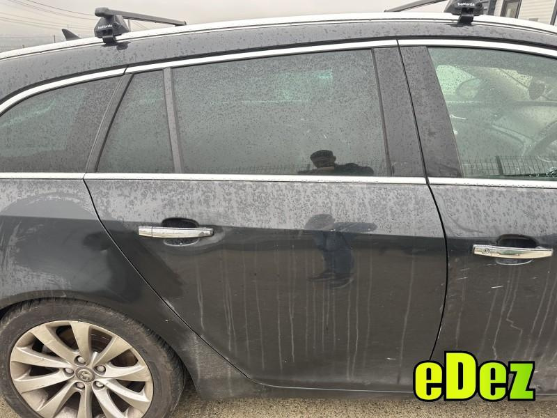 Portiera usa spate dreapta culoare neagra - far Opel Insignia (2008-2013)