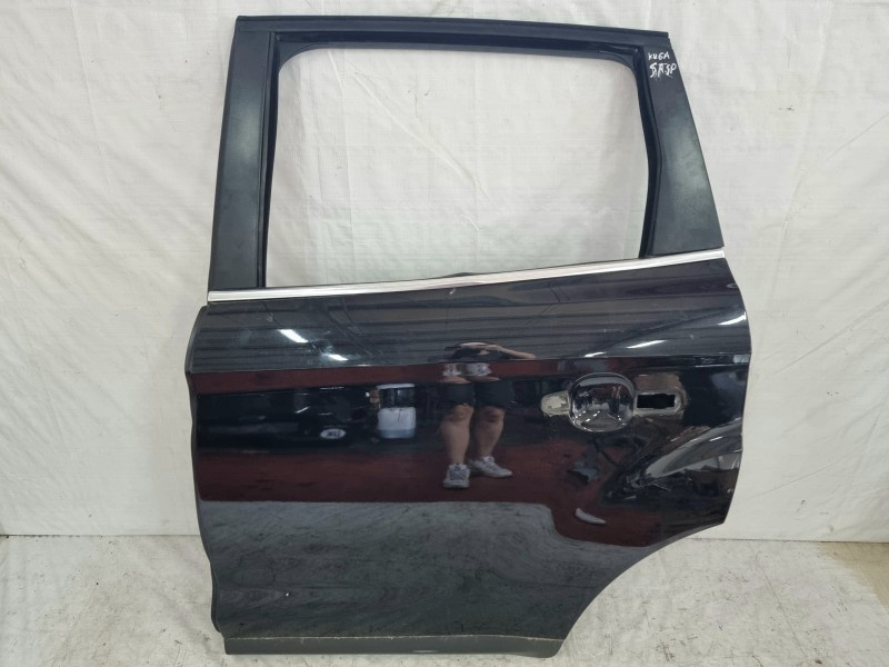 Portiera usa stanga spate culoare panther black (metallic) Ford Kuga (2008-2012)