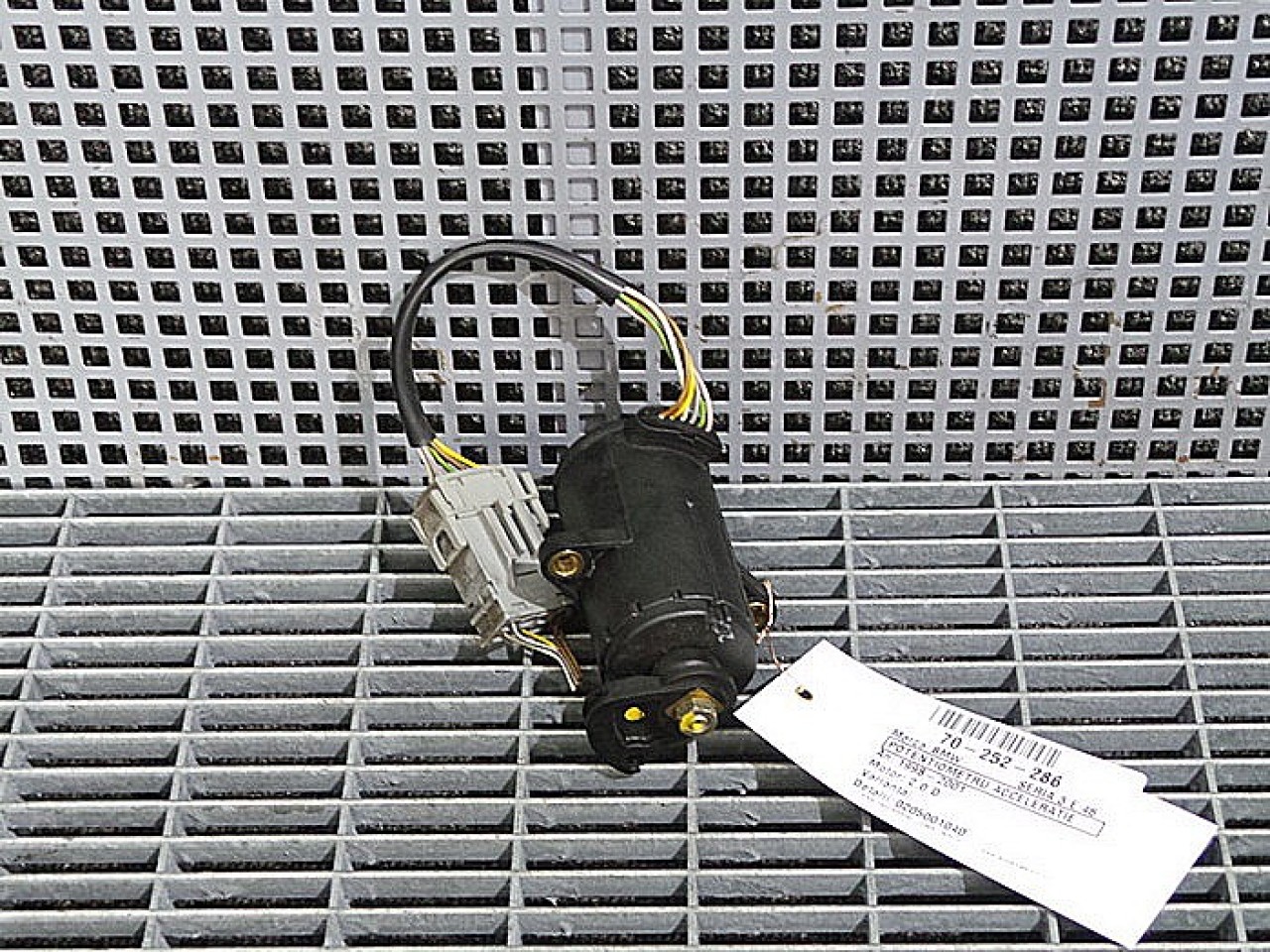 POTENTIOMETRU ACCELERATIE BMW SERIA 3 E 46 2.0 D - (1998 2001)