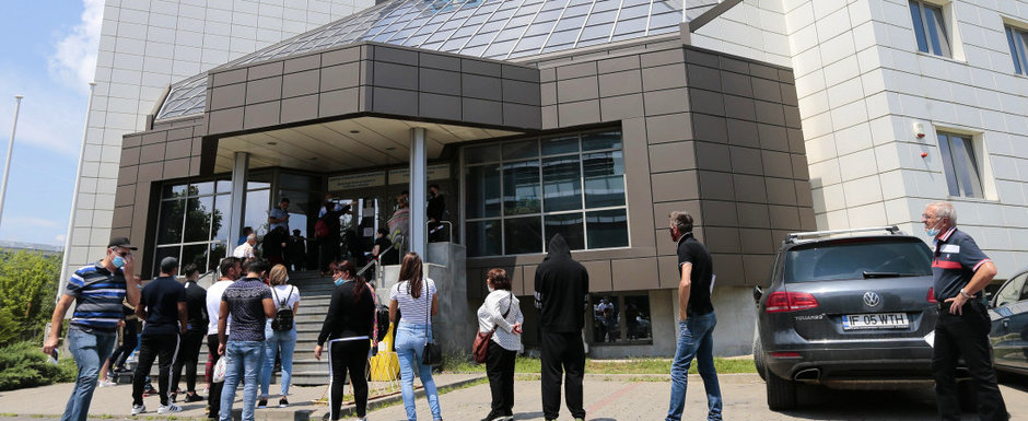Poti sa mergi la DRPCIV, sa-ti inmatriculezi masina, daca nu te-ai vaccinat impotriva Covid-19? Poti sa mergi la DRPCIV, sa-ti inmatriculezi masina, daca nu te-ai vaccinat impotriva Covid-19?
