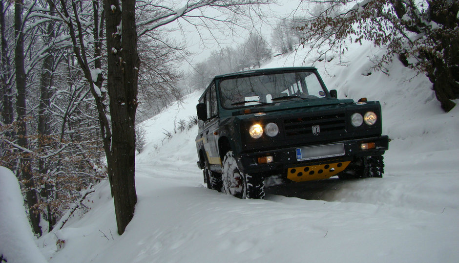 Povestea lui ARO 240, masina dupa care a fost facut Mercedes-Benz G Class