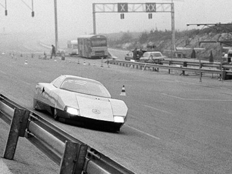 Povestea recordurilor mondiale cu Mercedes-Benz C111-IV, masina-experiment a anilor '70