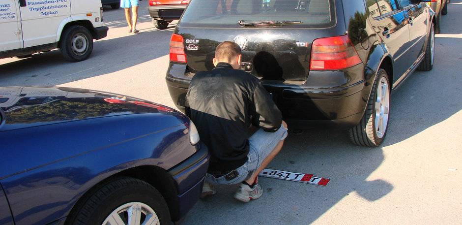 Povestea unei inselatorii auto: cum se mai da teapa azi pe internet