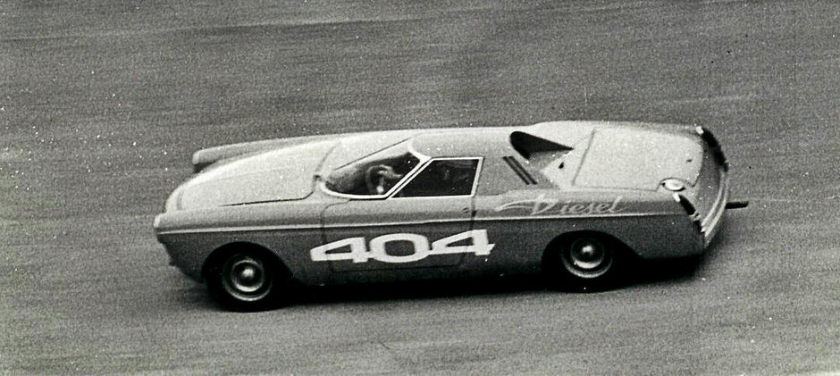 Povestea unui Peugeot 404 care a dat startul succesului motoarelor diesel de azi Povestea unui Peugeot 404 care a dat startul succesului motoarelor diesel de azi