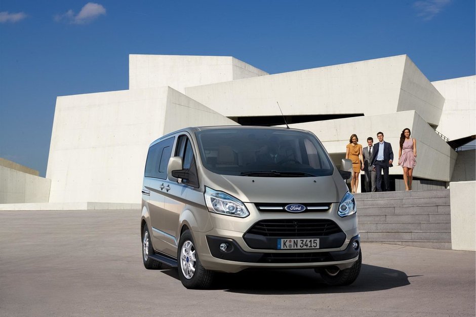 Poze oficiale cu versiunea de serie Ford Tourneo Custom