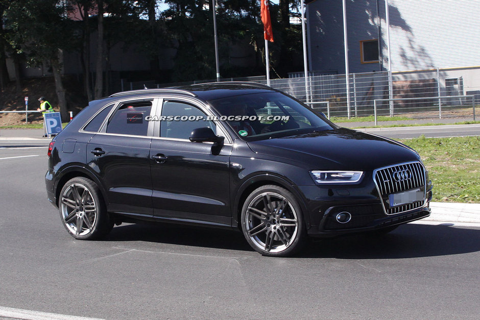 Poze spion: Audi Q3 RS/S de 300 cp surprins pe Nurburgring