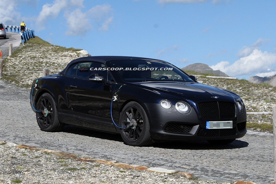 Poze spion: Bentley Continental GTC Speed 2012 surprins in Alpi