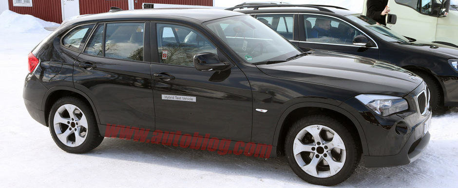 Poze Spion: BMW pregateste o versiune verde a crossoverului X1 Poze Spion: BMW pregateste o versiune verde a crossoverului X1