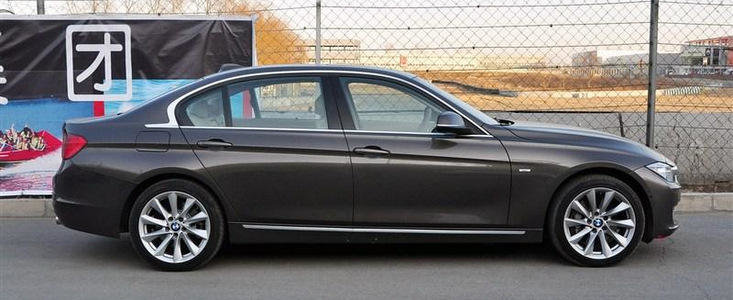 Poze Spion: BMW Seria 3 cu ampatament marit
