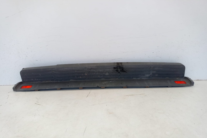 Prag cu fisura 9018850202 Mercedes-Benz Sprinter 903 [1995 - 2000]