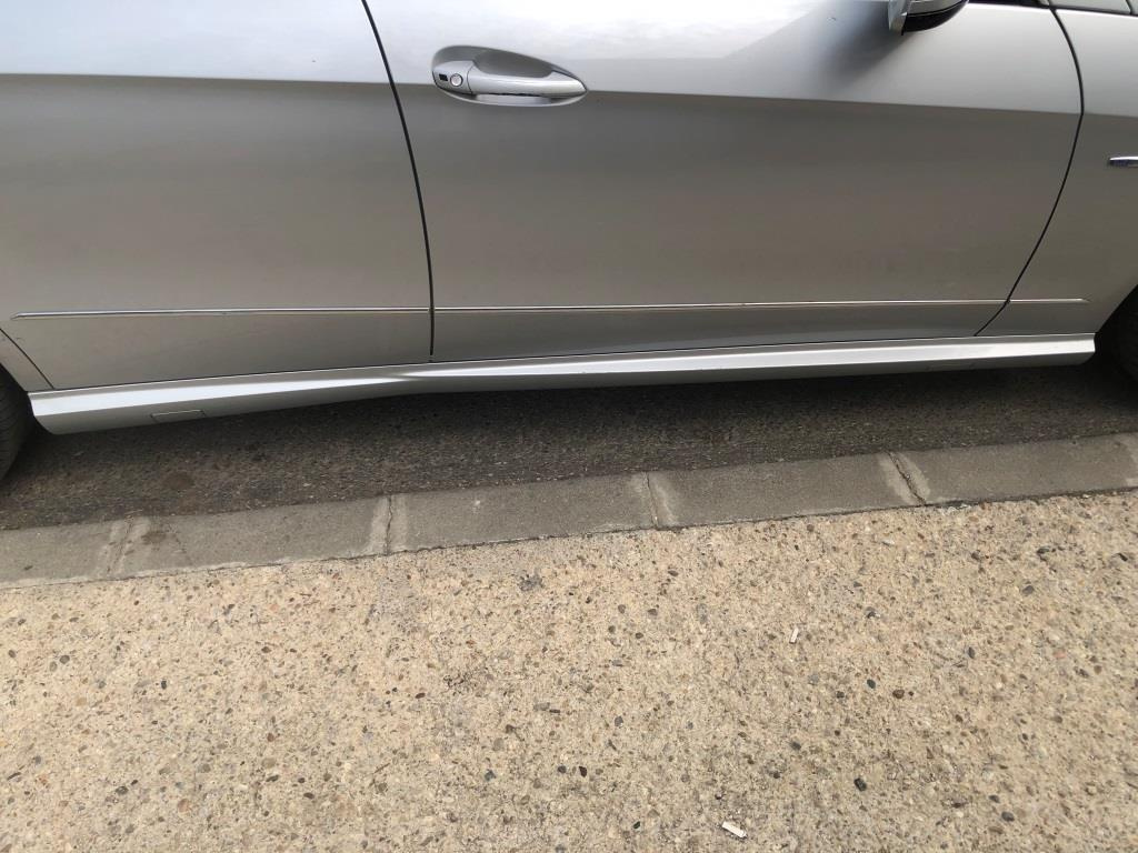 Prag dreapta AMG Mercedes E Class W212 2010