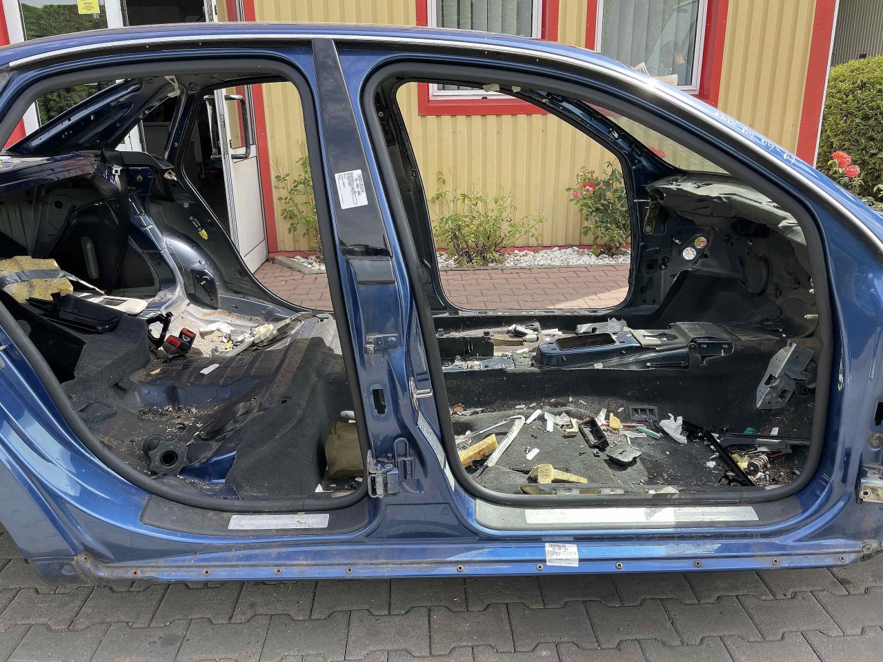 PRAG DREAPTA AUDI A4 A4 - - (2004 2007)