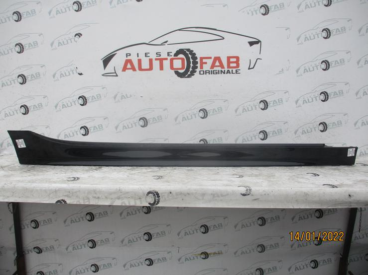 Prag dreapta Bmw Seria 1 F40 M-Paket an 2019-2020-2021-2022 YWLETMLBSS