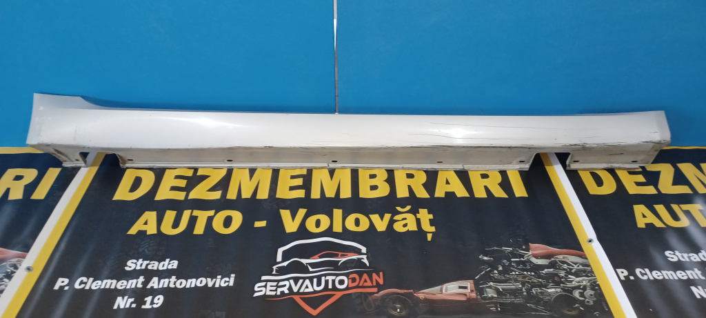 Prag dreapta BMW Seria 5 (2004-2010) [E61] 2.0 Motorina 2008