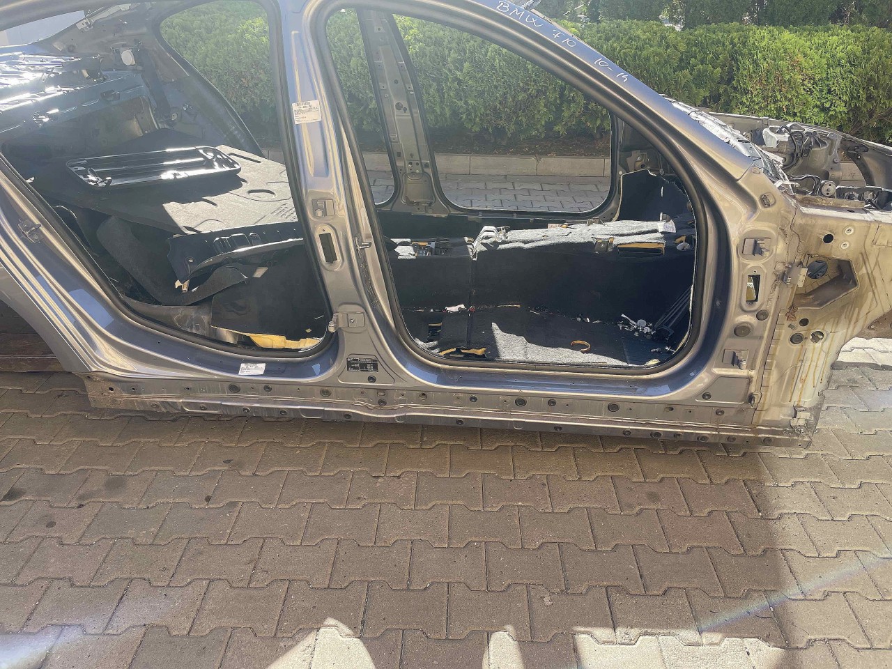 PRAG DREAPTA BMW SERIA 5 F 10 - - (2010 2014)