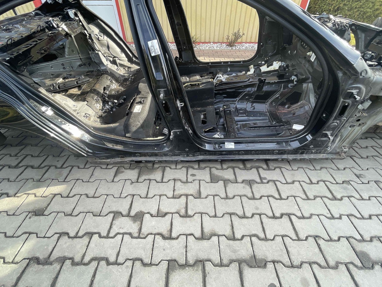 PRAG DREAPTA BMW SERIA 5 F 10 - - (2010 2014)