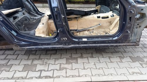 PRAG DREAPTA BMW SERIA 5 F 11 SERIA 5 F 11 - - (2010 2014)