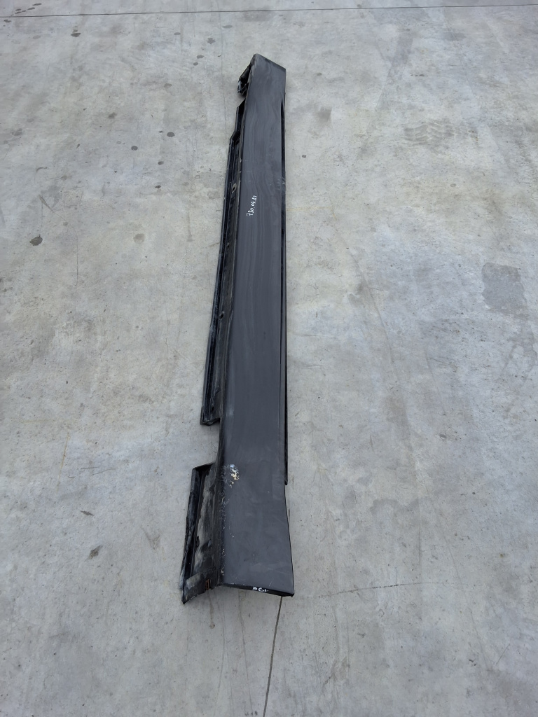 Prag dreapta BMW Seria 7 (2001-2008) [E65, E66] 2.9 Motorina 2004, -