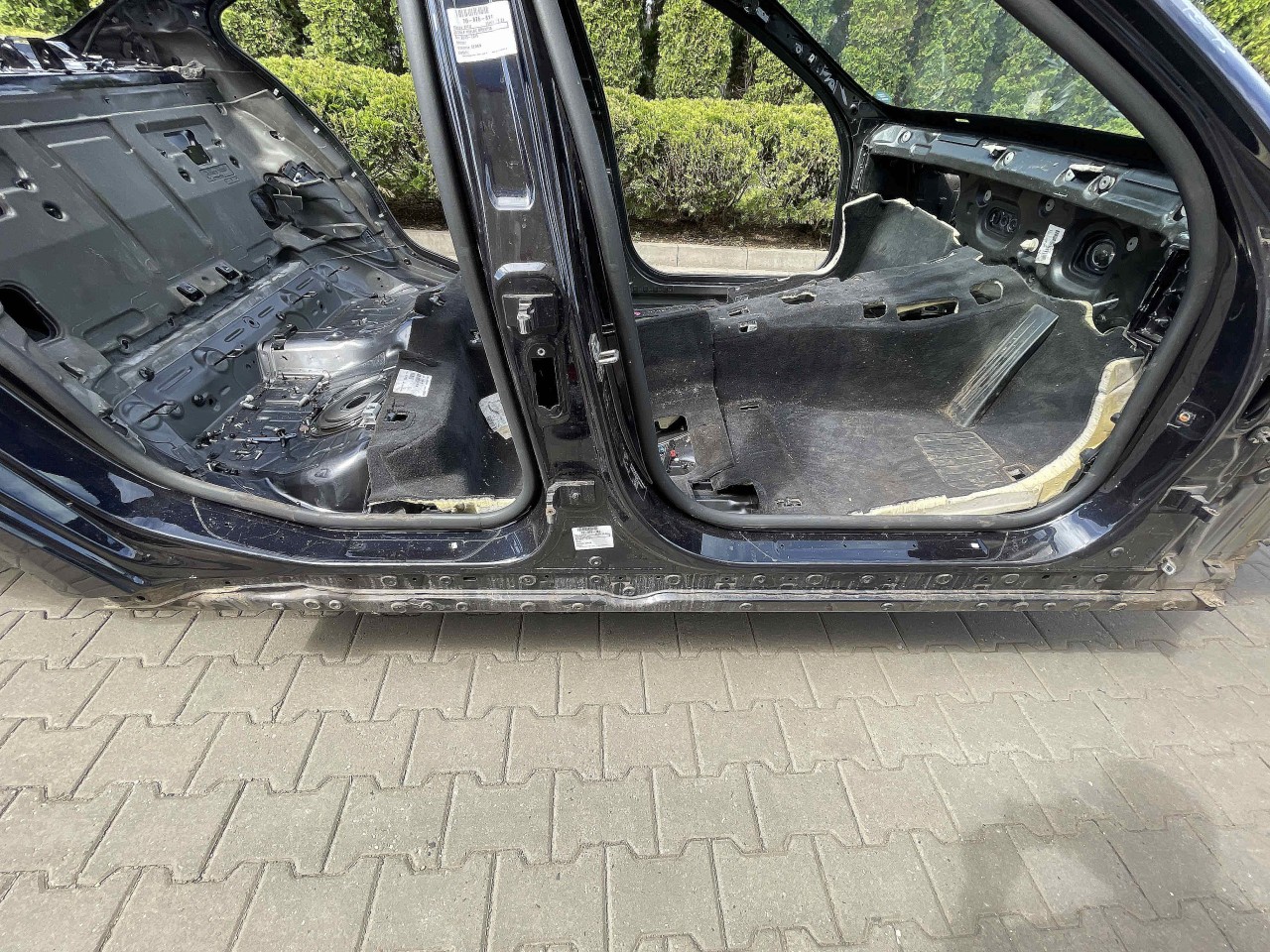 PRAG DREAPTA BMW SERIA 7 F 01 SERIA 7 F 01 - - (2013 2015)