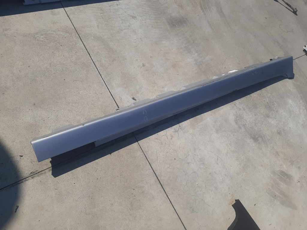 Prag dreapta bmw serie 5 f11 7342688-04
