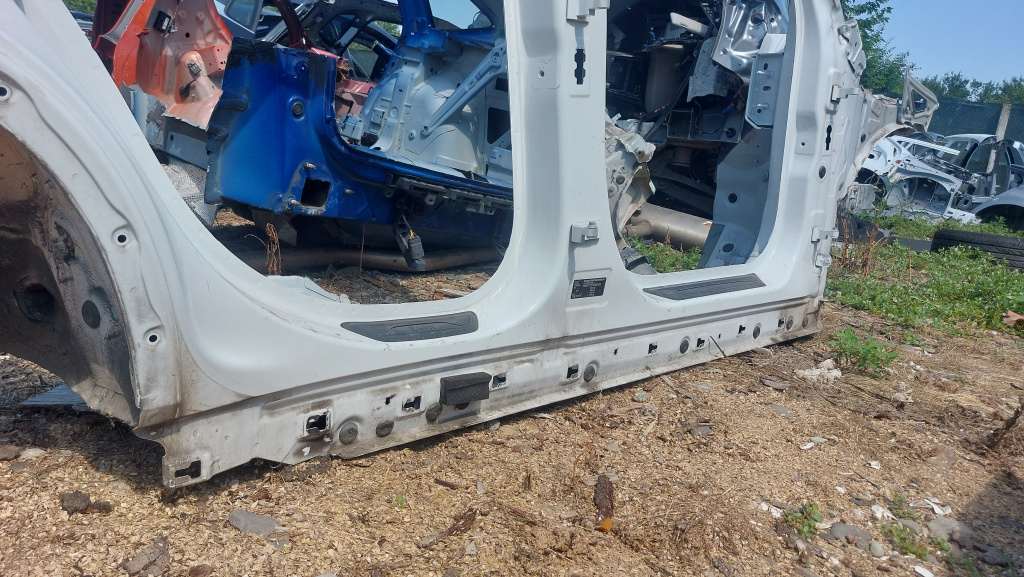 Prag dreapta BMW X1 F48 2017