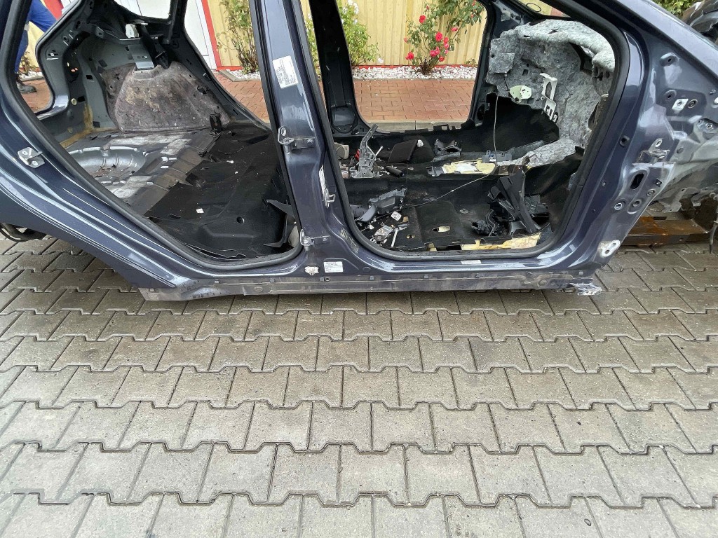 PRAG DREAPTA FORD FOCUS - - (2011 2014)