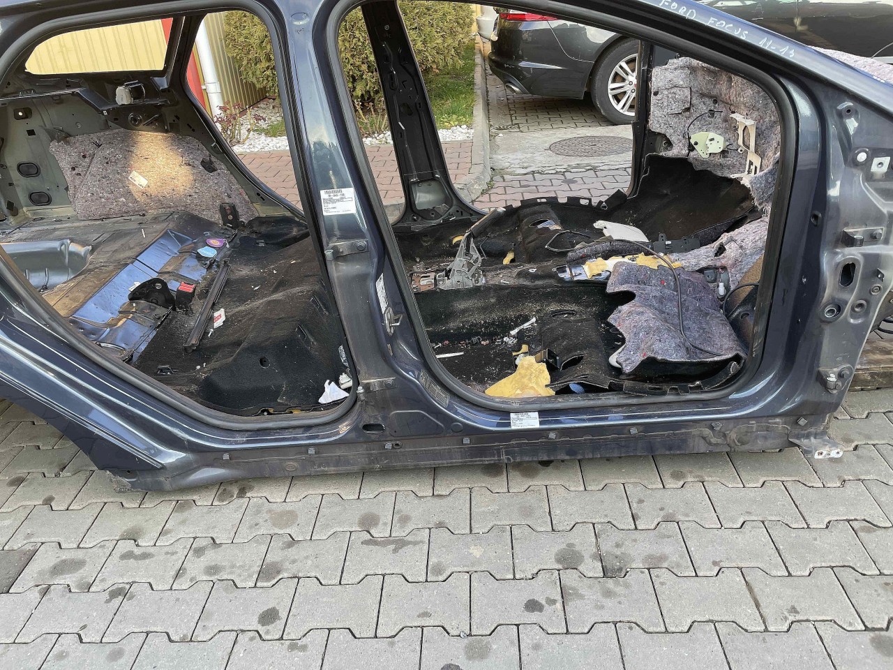 PRAG DREAPTA FORD FOCUS FOCUS - - (2011 2014)