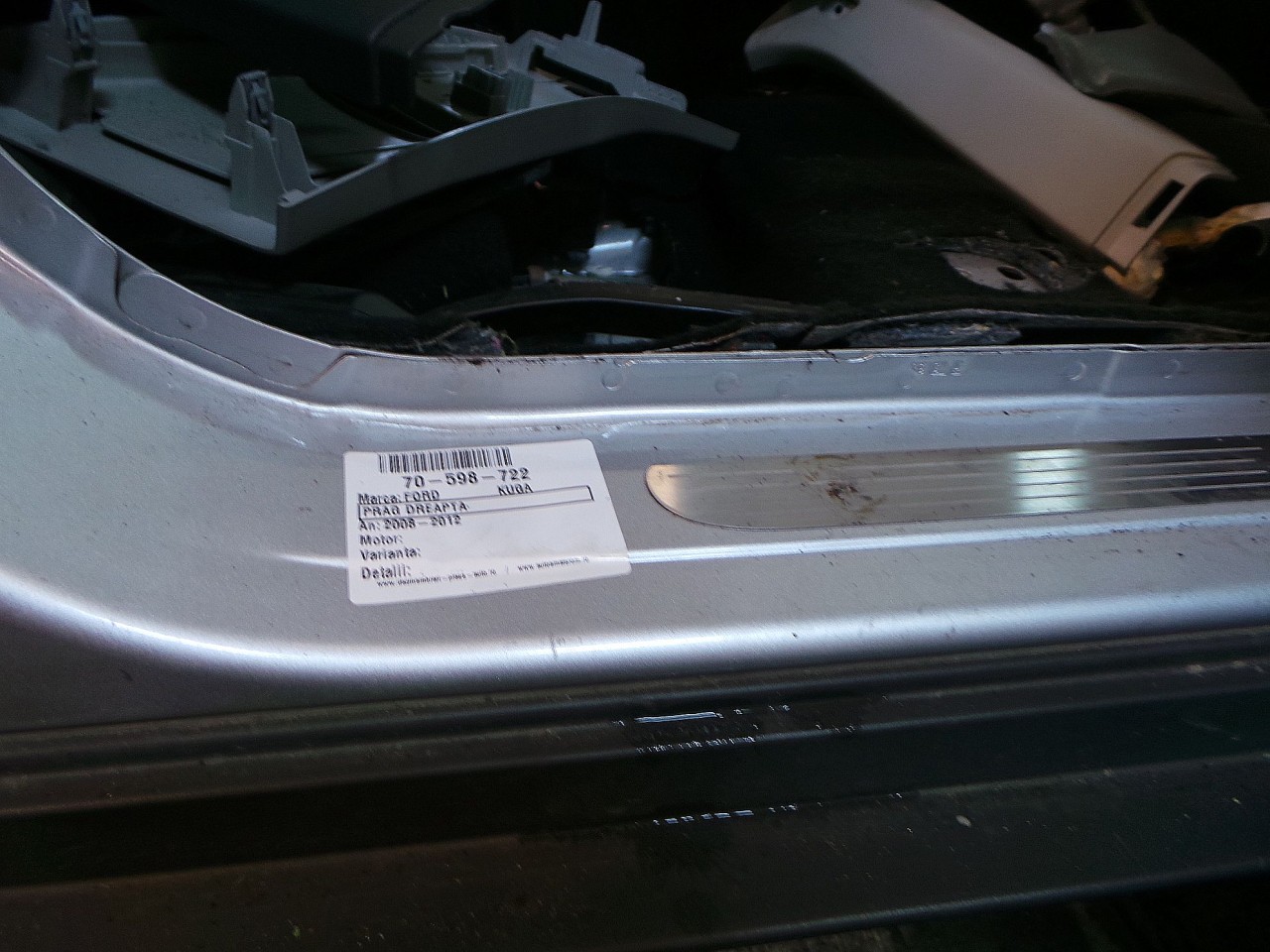 PRAG DREAPTA FORD KUGA - - (2008 2012)