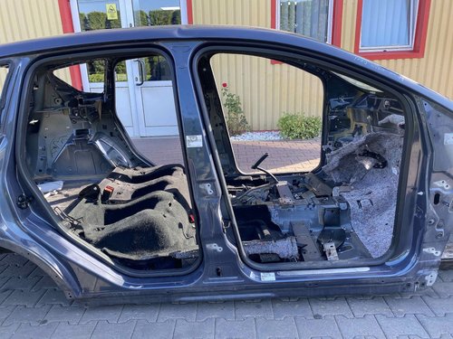 PRAG DREAPTA FORD KUGA - - (2008 2012)