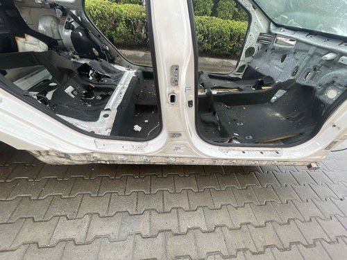 PRAG DREAPTA HYUNDAI I40 I40 - - (2011 2015)