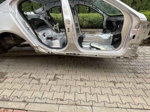 PRAG DREAPTA JAGUAR XF - - (2007 2011)