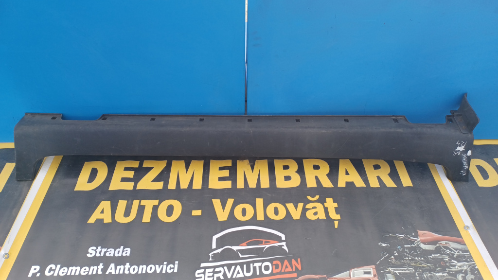 Prag dreapta Kia Sportage (2010->) 2.0 Motorina 2014