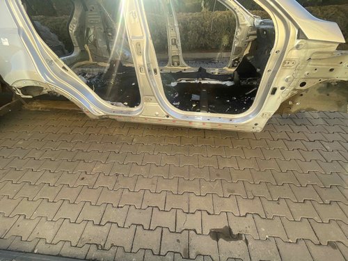 PRAG DREAPTA KIA SPORTAGE - - (2010 2015)