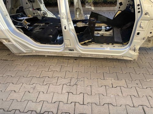 PRAG DREAPTA MERCEDES B-CLASS - - (2005 2011)