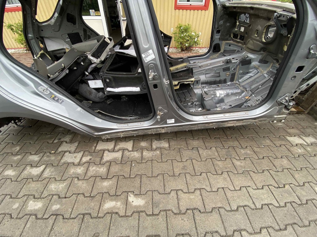 PRAG DREAPTA MERCEDES ML - - (2012 2019)
