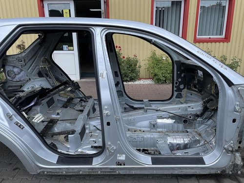 PRAG DREAPTA MERCEDES ML ML - - (2005 2008)