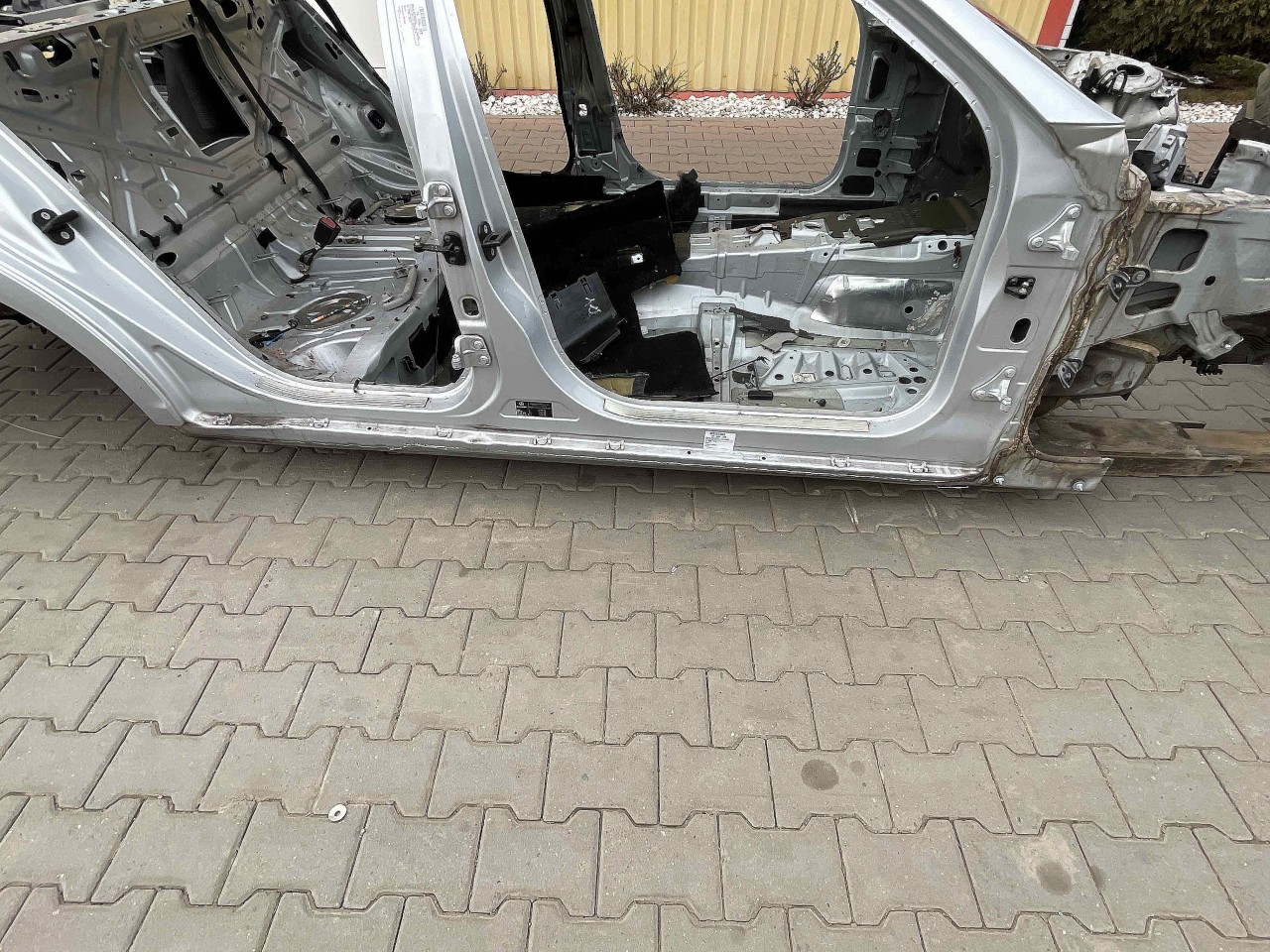 PRAG DREAPTA MERCEDES S-CLASS - - (2006 2013)