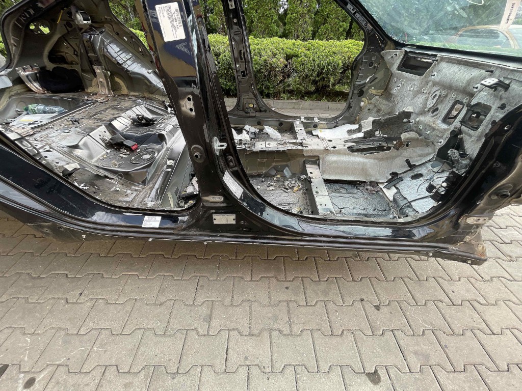PRAG DREAPTA MITSUBISHI LANCER - - (2008 2017)