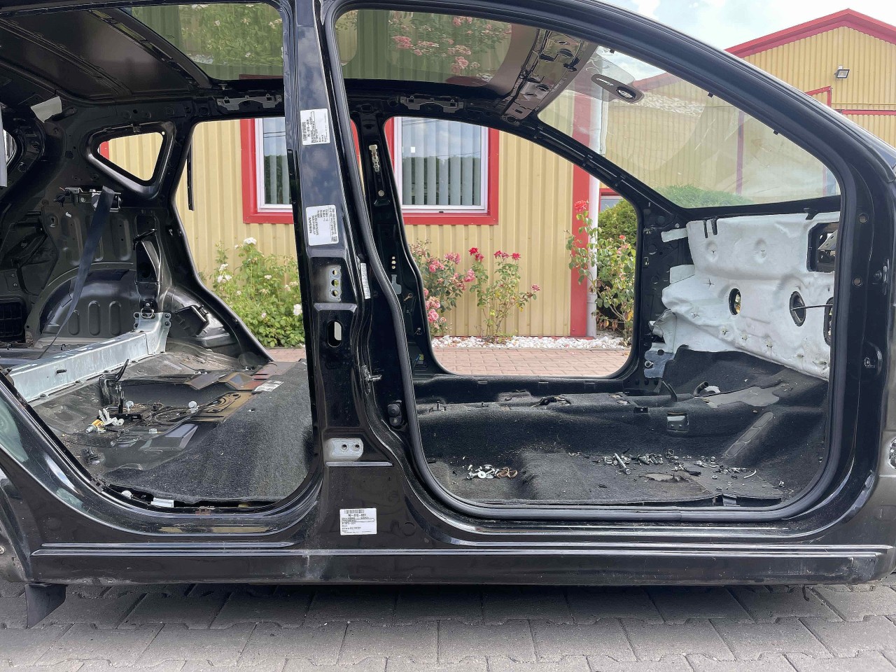 PRAG DREAPTA NISSAN QASHQAI - - (2010 20