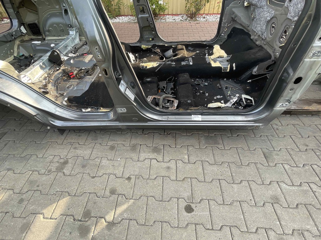 PRAG DREAPTA NISSAN QASHQAI - - (2013 2017)