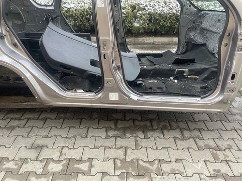 PRAG DREAPTA NISSAN X-TRAIL X-TRAIL - - (2007 2014)