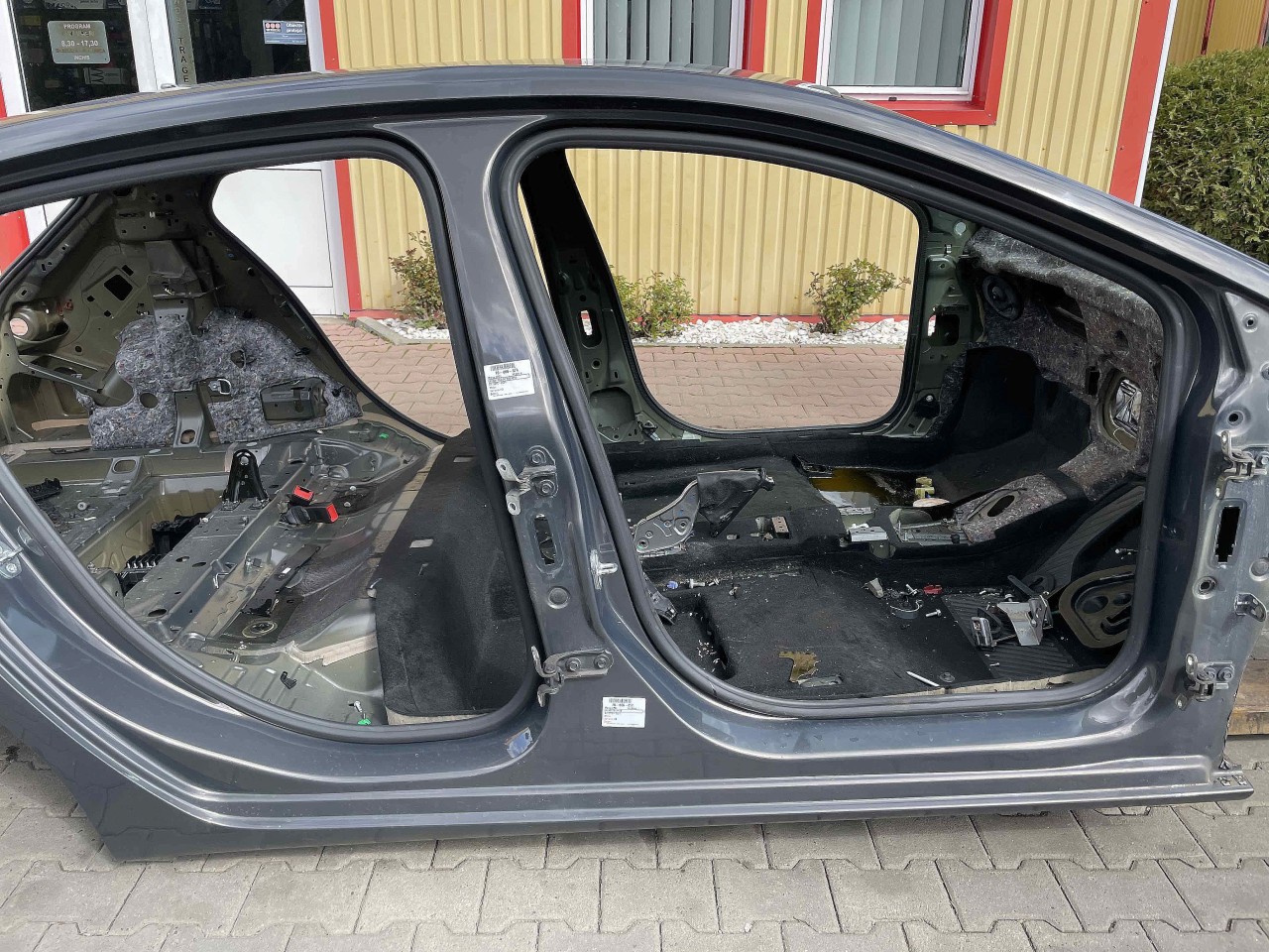 PRAG DREAPTA OPEL ASTRA K ASTRA K - - (2015 2021)
