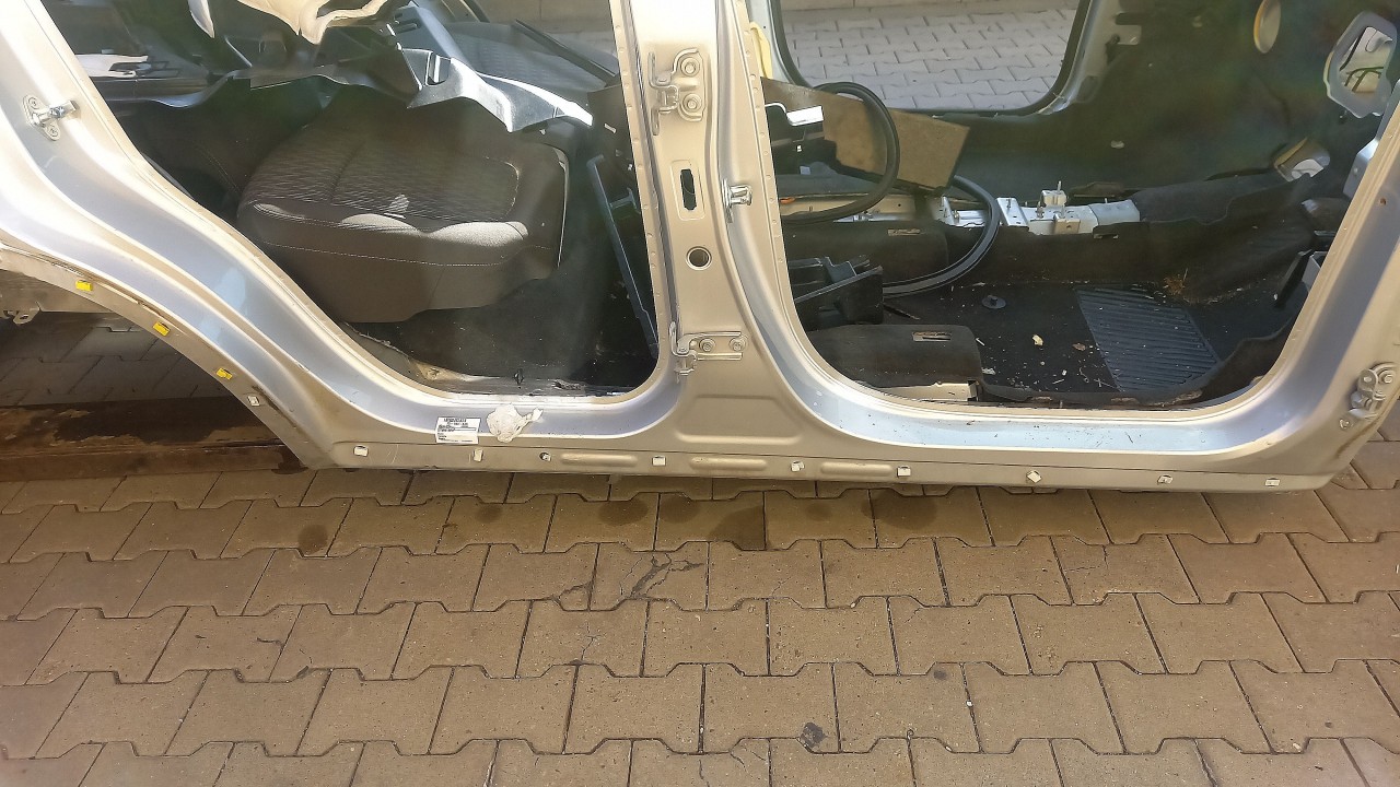 PRAG DREAPTA OPEL MOKKA MOKKA - - (2012 2016)