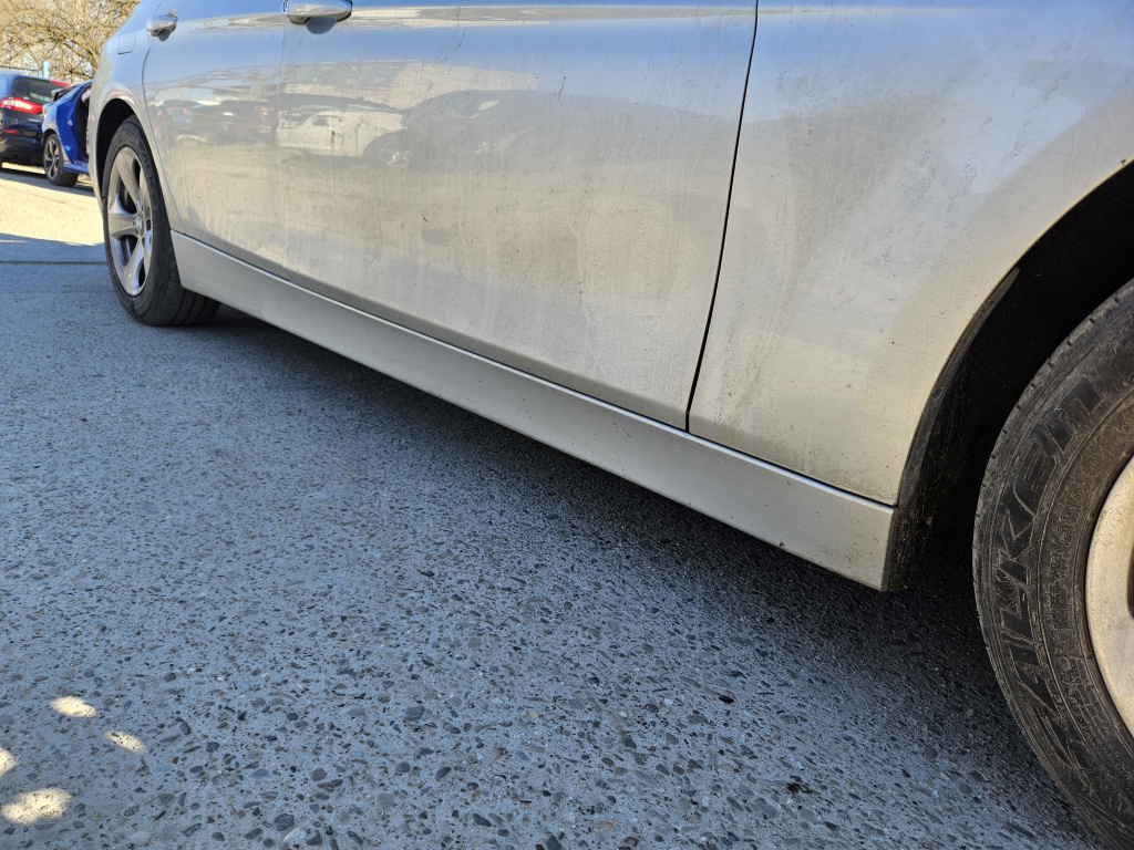 Prag dreapta plastic BMW 320 F30 2014