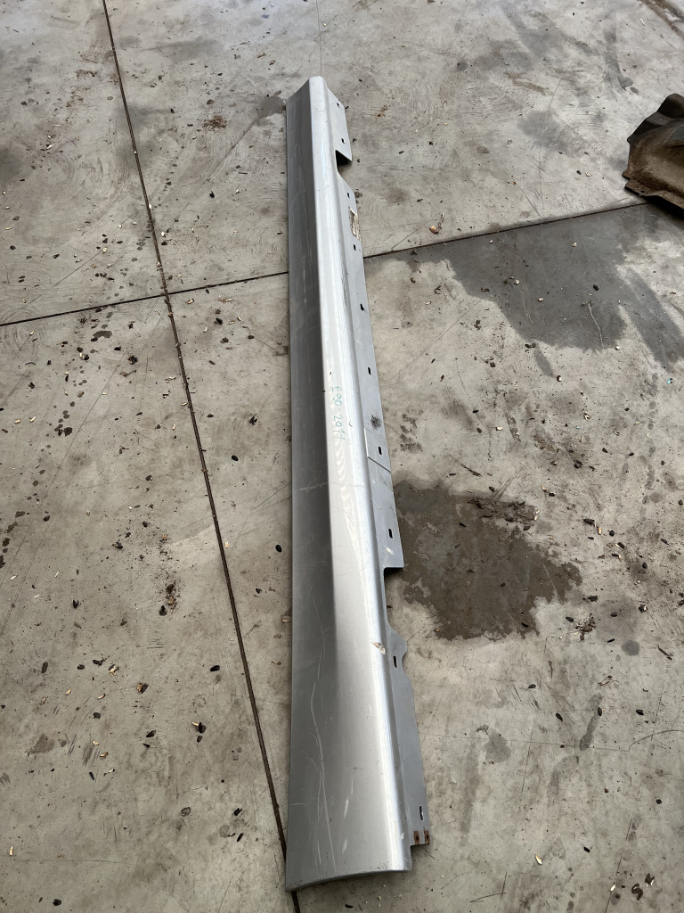 Prag dreapta plastic BMW Seria 3 E90 - Motorina 2010, -